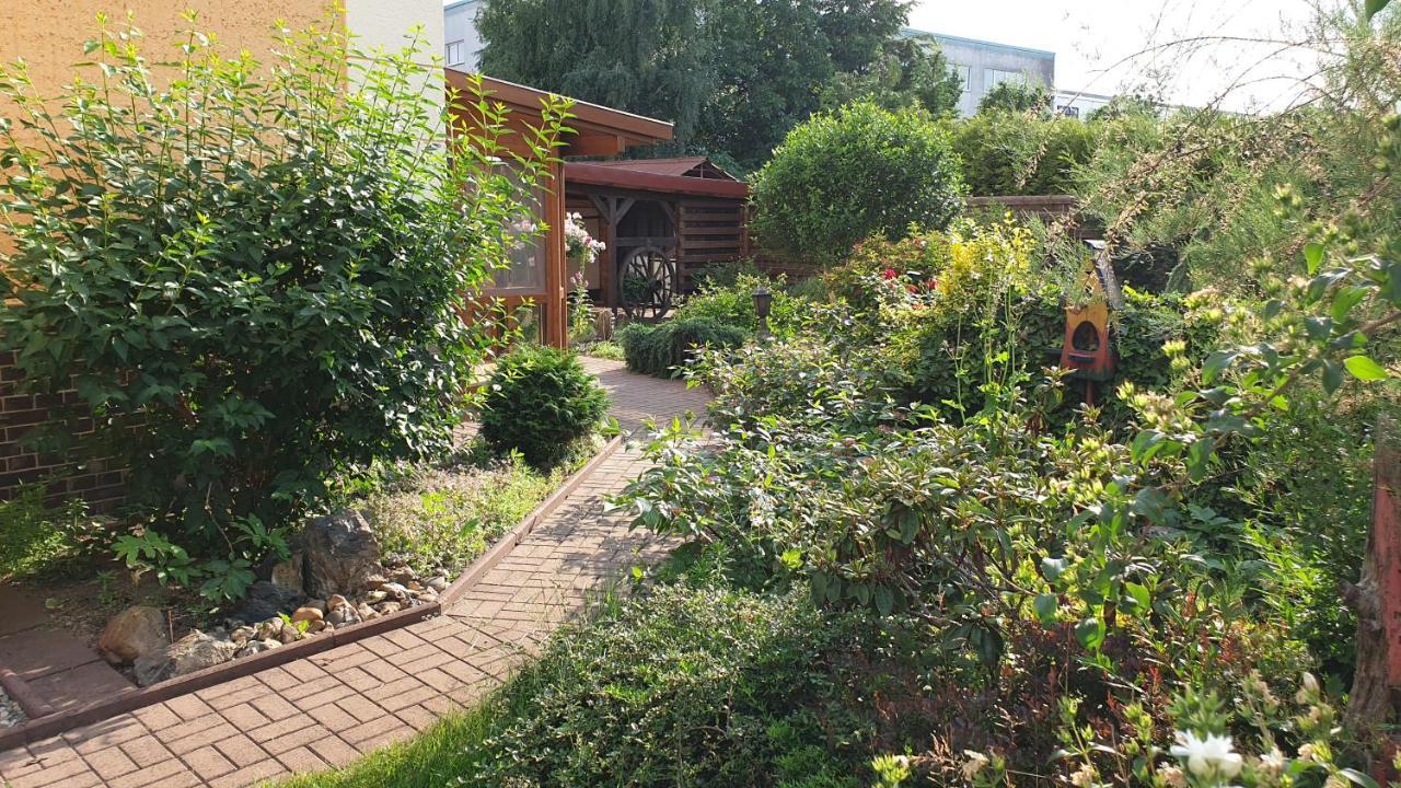 Haesselhof - 80Qm Ferienwohnung Im Zentrum Von Bad Liebenwerda Exteriör bild